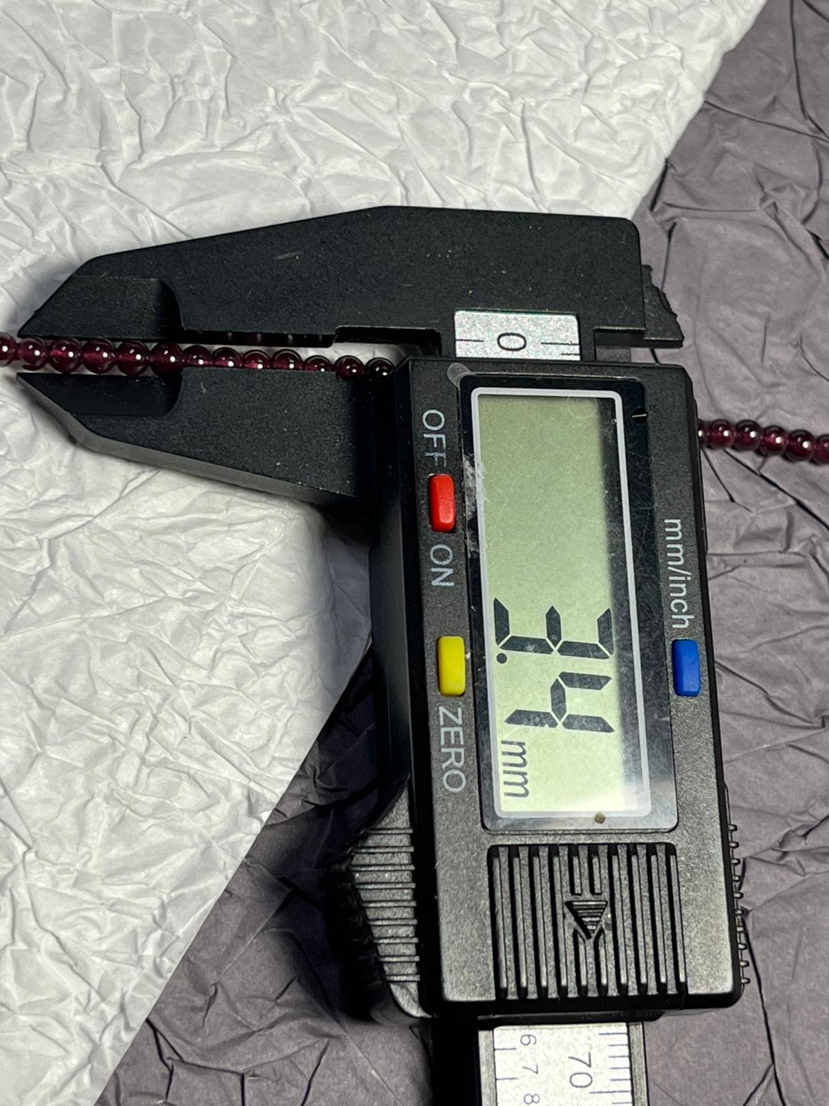 Fil de Perles en Grenat