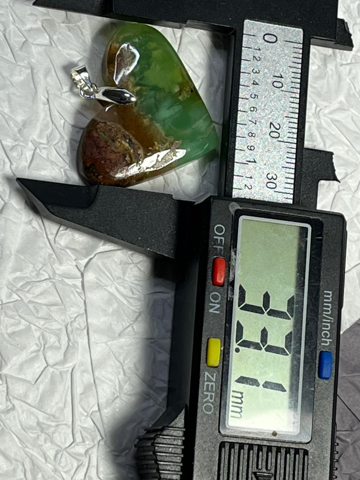 Pendentif en Chrysoprase sur Opale Boulder