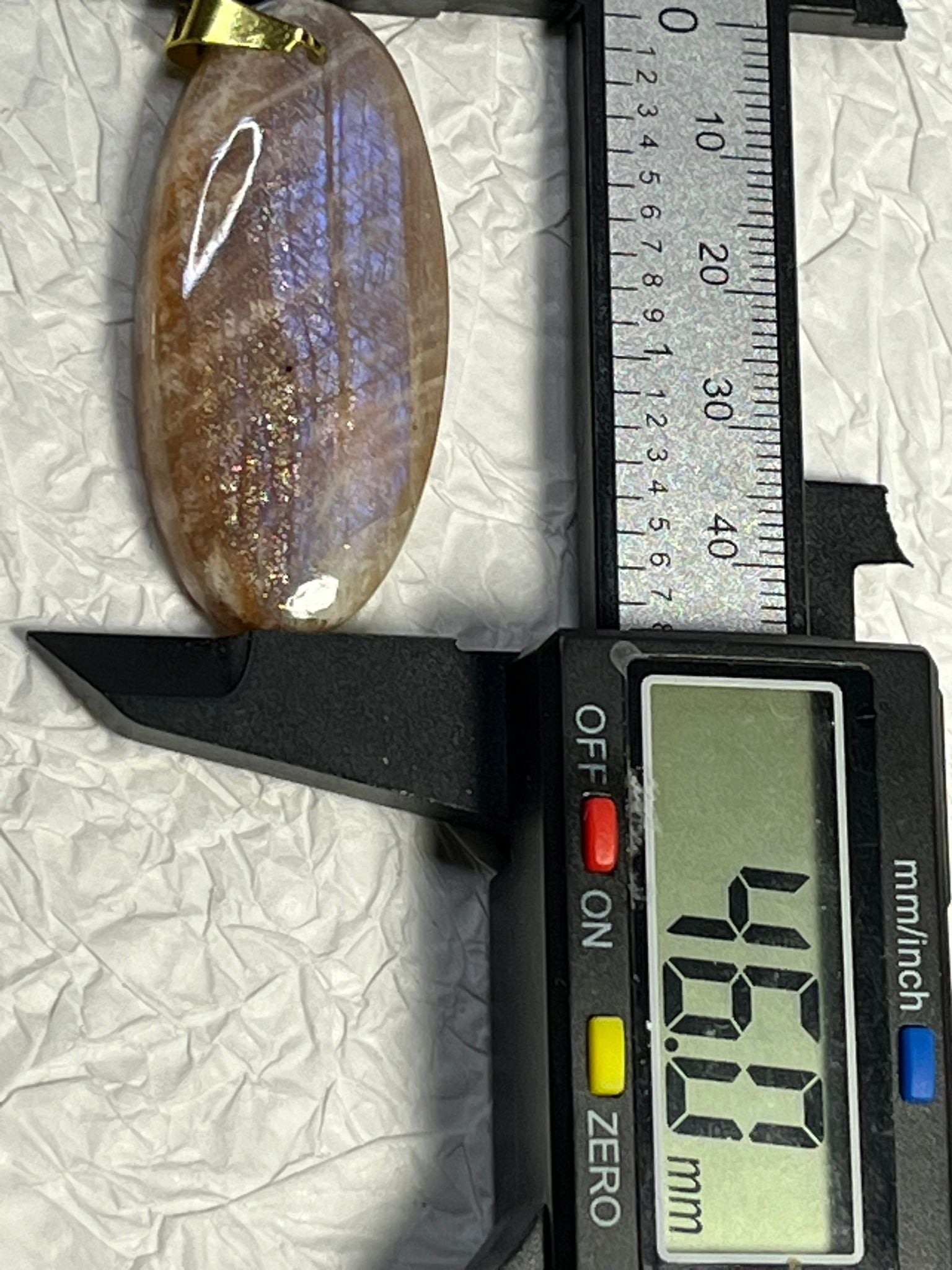 Pendentif Pierre de Lune et Pierre de Soleil (Rare)