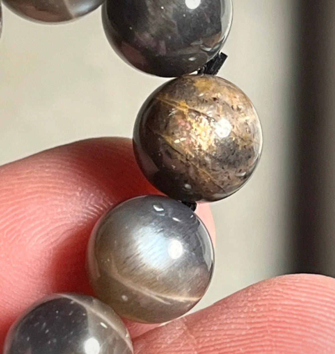 Pierre de lune noire