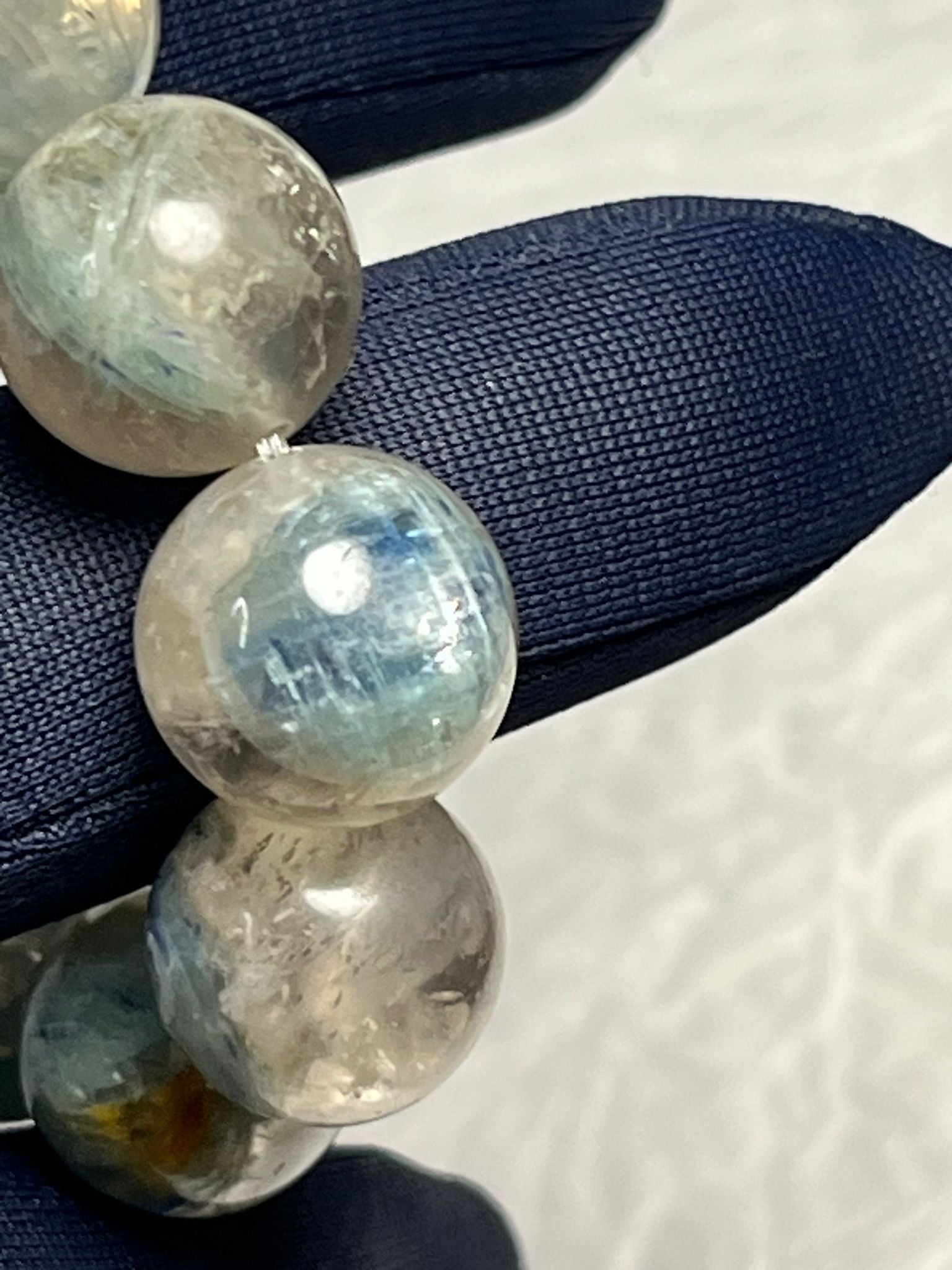 Bracelet Cyanite Verte sur Quartz