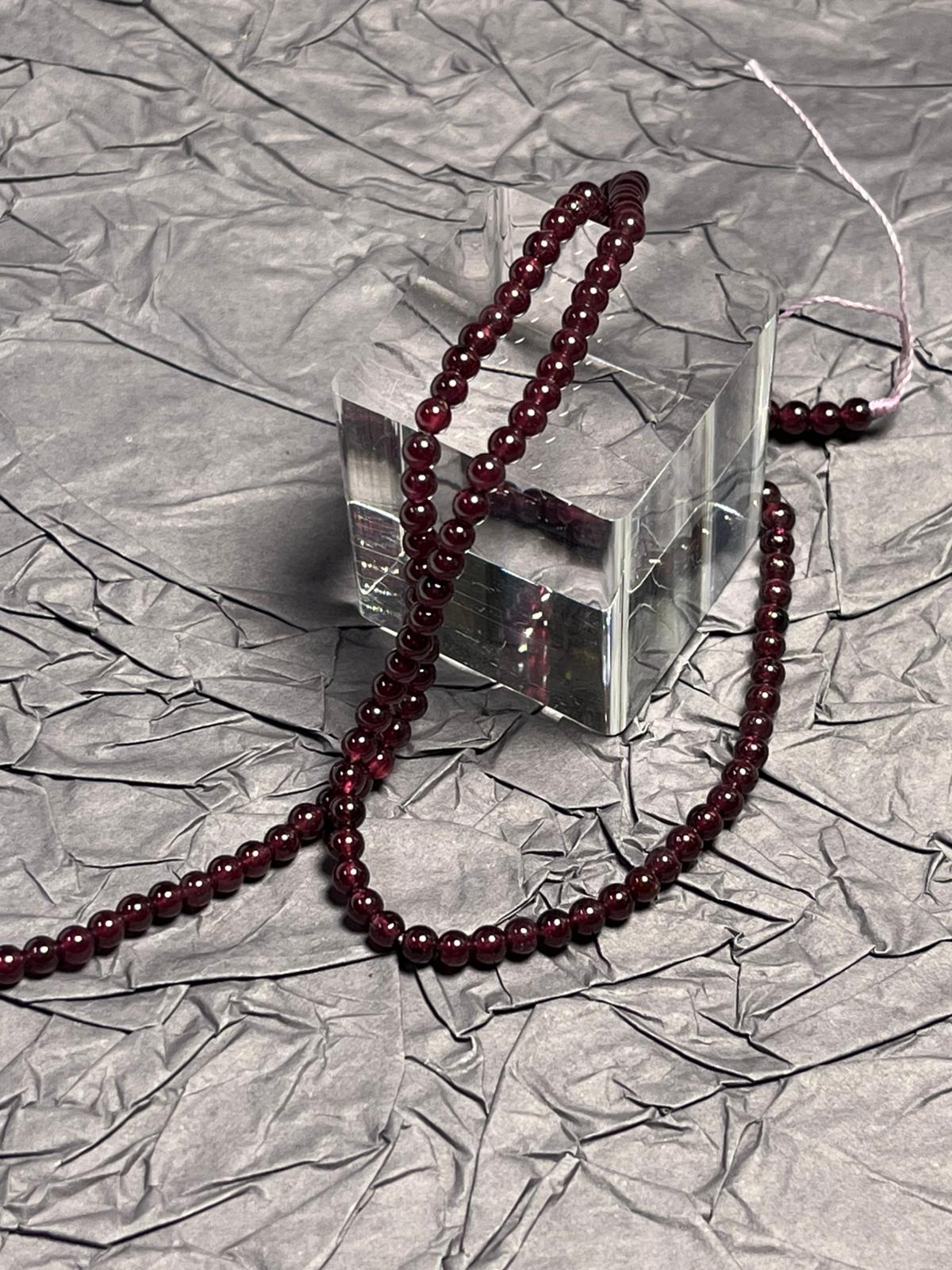 Fil de Perles en Grenat