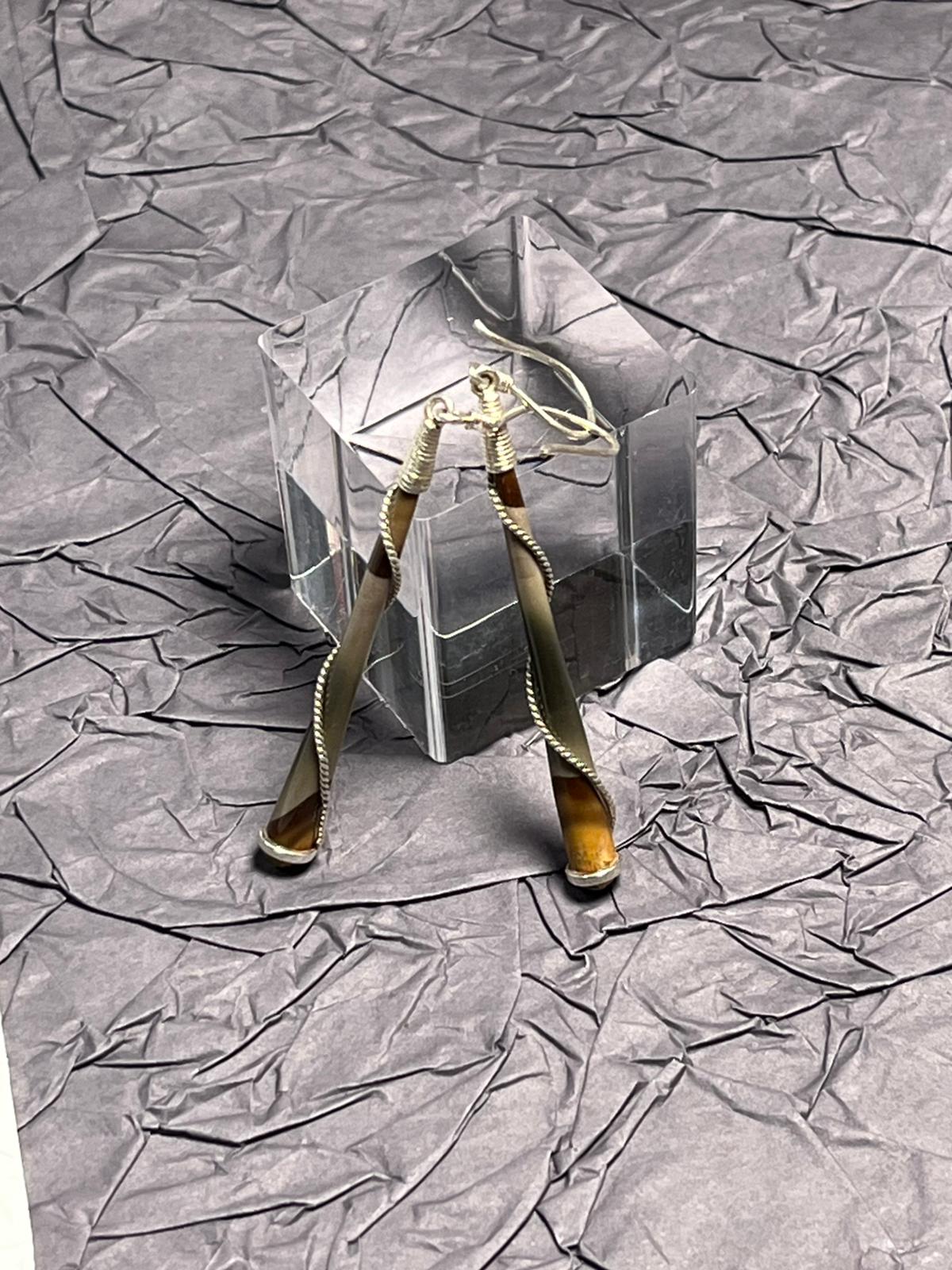 Boucles d’Oreilles en Jaspe Polychrome (Artisanat de Madagascar, travaillé sur argent non poinçonné )