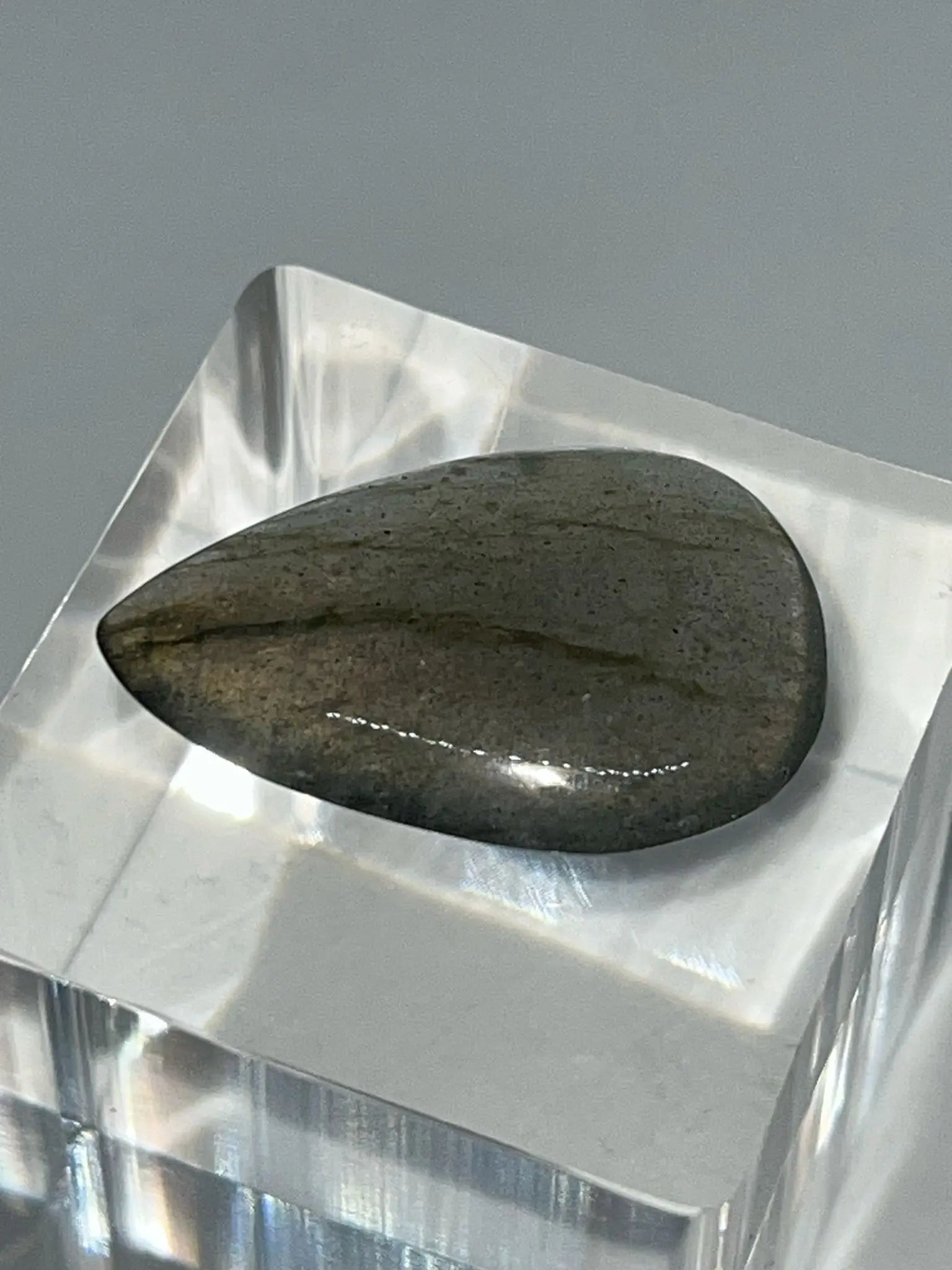 Cabochon Labradorite